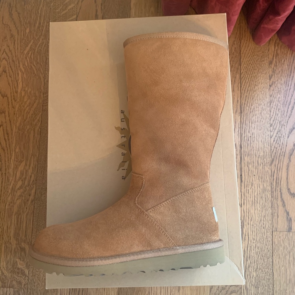 NWT UGG Kids Sunshine II Tall Boot sz 3